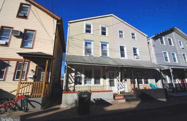 414 LAWRENCE STREET - 414 Lawrence Street, Burlington, NJ 08016