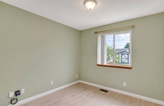 2546 West Timberlake Loop Gallery 2