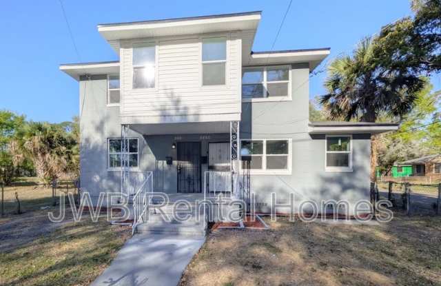 3324 Davis St N photos photos