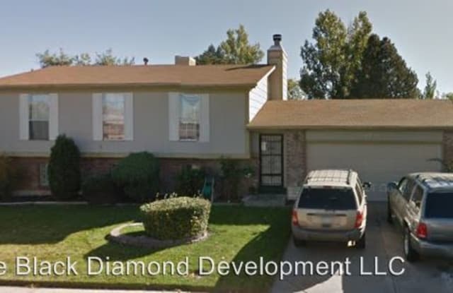 4560 Eureka Ct - 4560 North Eureka Court, Denver, CO 80239