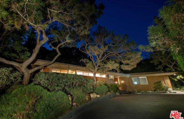 111 North GLENROY Avenue - 111 North Glenroy Avenue, Los Angeles, CA 90049