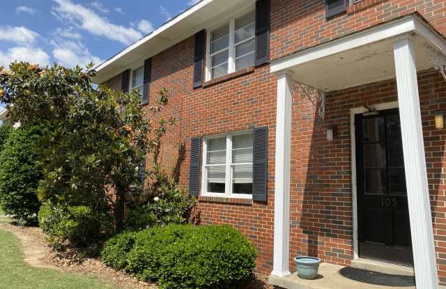 105 E Glenwood Dr photos photos