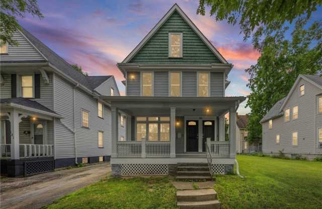 185 Columbia Avenue photos photos