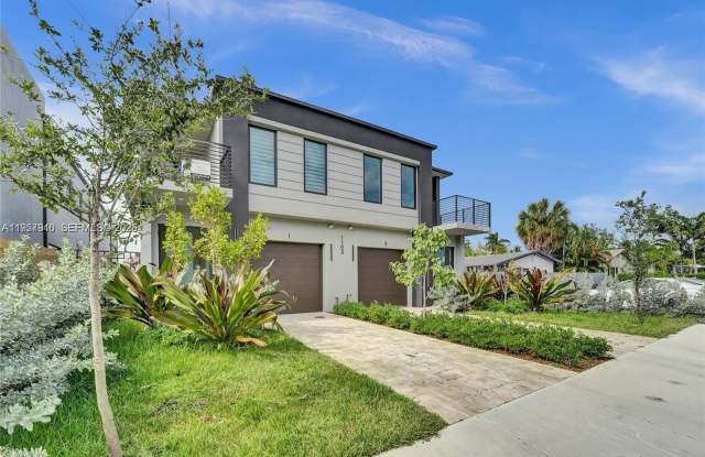 1101 NE 16th Ter photos photos