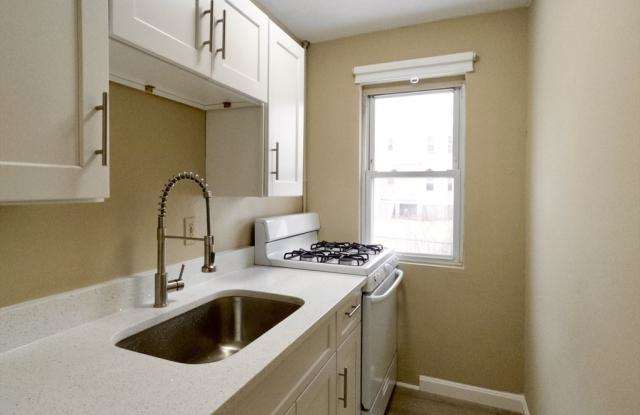 25 Oakland Ave. - 25 Oakland Avenue, Everett, MA 02149