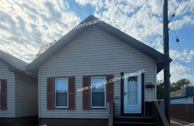 For Rent!! 2 Bed • 1 Bath Home Gallery 1