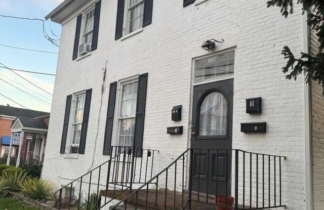 113 E MAIN Street unit: 4 photos photos