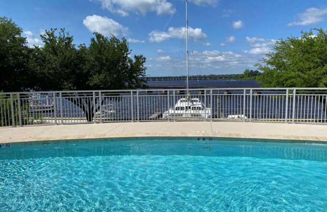 327 Sky Sail Boulevard located in the Sky Sail Condos - downtown historic New Bern on the waterfront! - 327 Sky Sail Boulevard, New Bern, NC 28560 327 Sky Sail Boulevard located in the Sky Sail Condos - downtown historic New Bern on the waterfront! - 327 Sky Sail Boulevard, New Bern, NC 28560