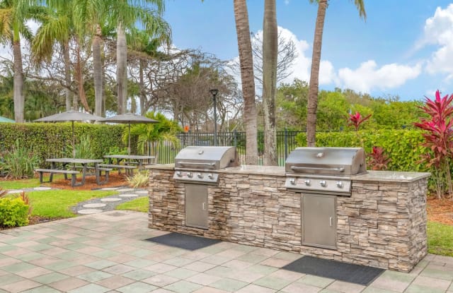 Palm Trace Landings Gallery 3