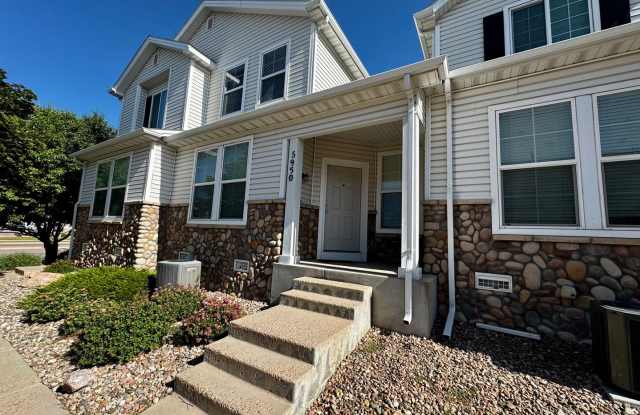 2 Bed 3 Bath Townhome on Dublin & Powers photos photos 2 Bed 3 Bath Townhome on Dublin & Powers photos photos