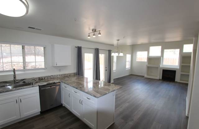 Remodeled End-Unit Townhome in Village at Elk Run photos photos Remodeled End-Unit Townhome in Village at Elk Run photos photos