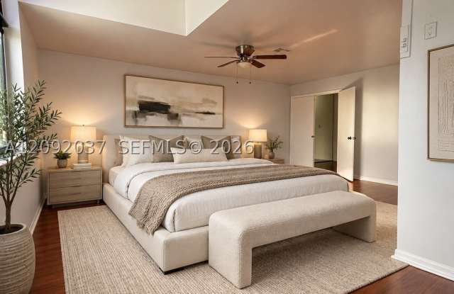 19603 NW 82nd Pl Gallery 4