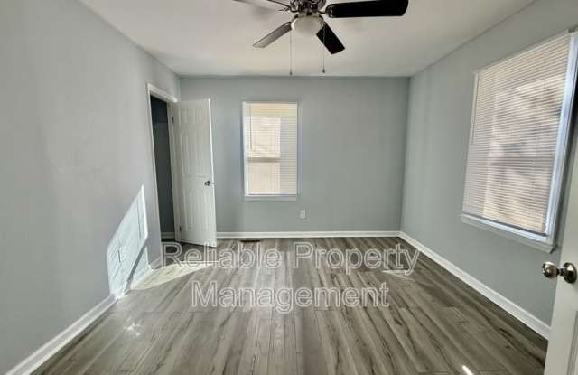 517 S Fuquay Ave Gallery 4
