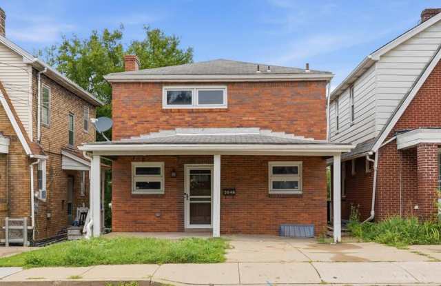 2046 Pioneer Avenue photos photos