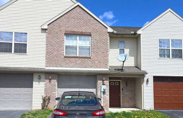 3-bedroom, 2.5-bathroom Townhome photos photos