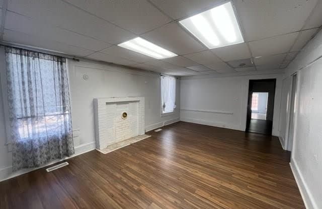 1606 Union Street Gallery 2