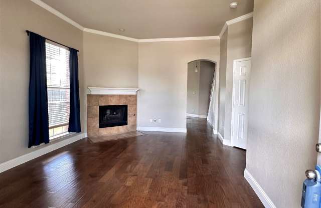7901 Whispering Tree Lane Gallery 3