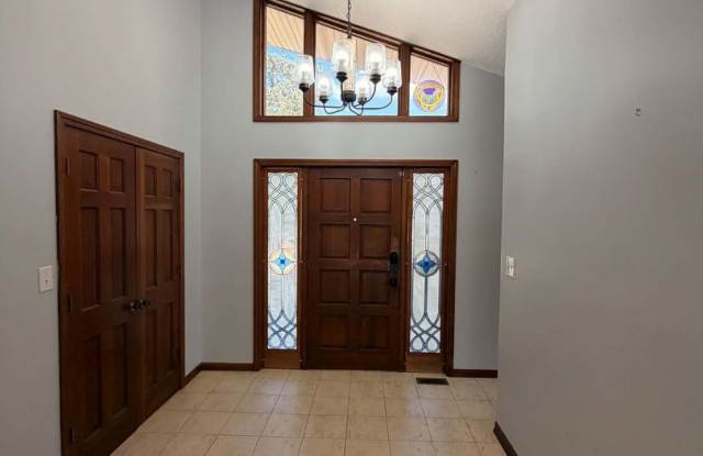 COMING SOON: Spacious 5-Bedroom Home on 1 Acre – 3 Living Areas & 2 Kitchens IN LOMA LINDA MO!!! Gallery 3