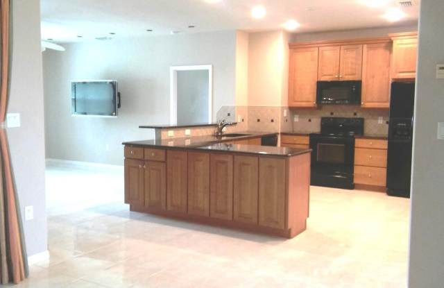 3941 Caparosa Circle Gallery 2