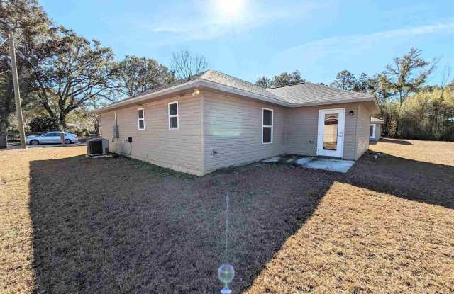 7799 Ira Dr Gallery 3