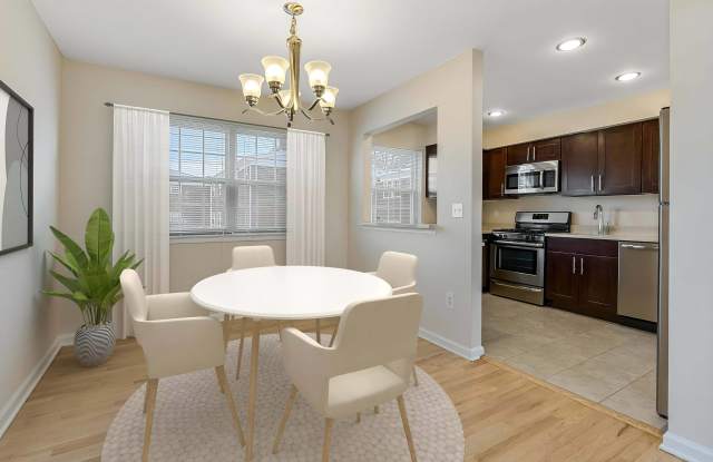 Chatham Hill Apartments Gallery 3