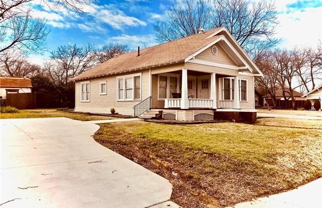 227 N Charles Street - 227 North Charles Street, Lewisville, TX 75057