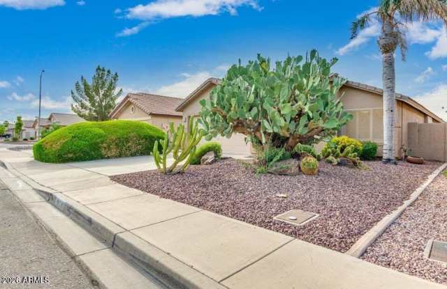 8190 W BEHREND Drive Gallery 2