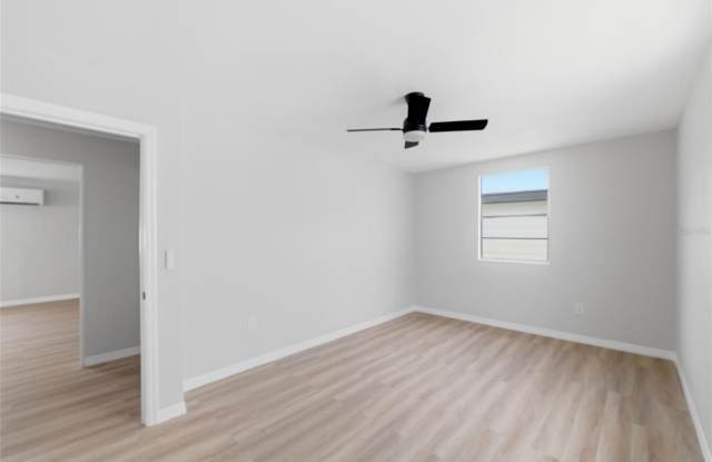 3923 W FLORA Street Gallery 2