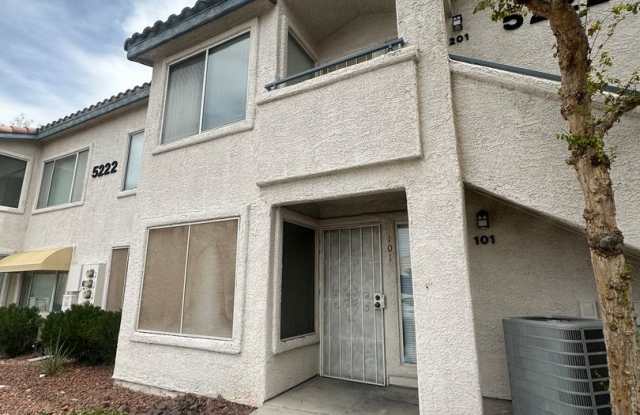 Must See 2 Bedroom Condo! Newly Renovated! Gallery 1