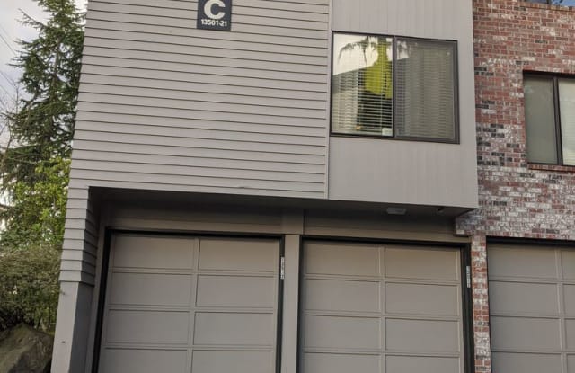 13519 Linden Ave. N. - 13519 Linden Avenue North, Seattle, WA 98133