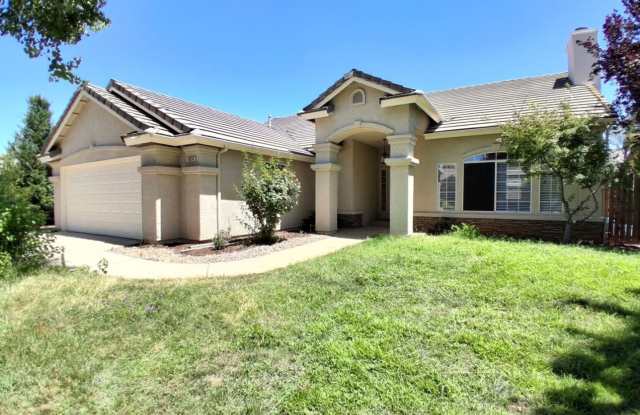 Charming 4-Bedroom Home with Solar & Spacious Yard photos photos Charming 4-Bedroom Home with Solar & Spacious Yard photos photos