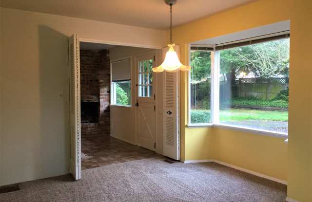 18006 3rd Ave SW Gallery 4