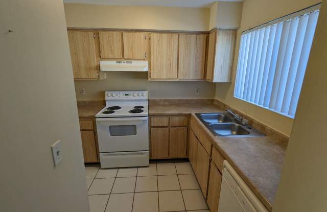 SPACIOUS 2 Bed 2 Bath Apartment for Rent in Orlando, FL near UCF!!!! Gallery 3