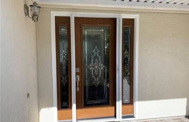 2159 Via Mariposa West Gallery 4
