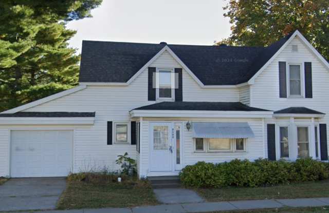 2-Bedroom 1-Bathroom / Multi Family House Gallery 3