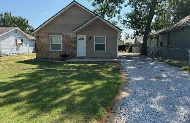 729 S McKinley Avenue photos photos