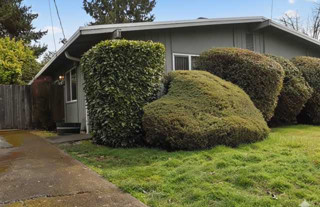 2 Bedroom Duplex ~ Corvallis ~ Pet Friendly photos photos
