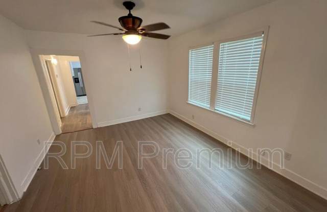 2333 Georgia St. photos photos