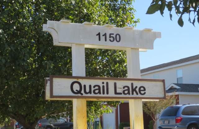 Beautifully Updated 3Bed/2.5Bath Townhouse in the Heart of Destin photos photos