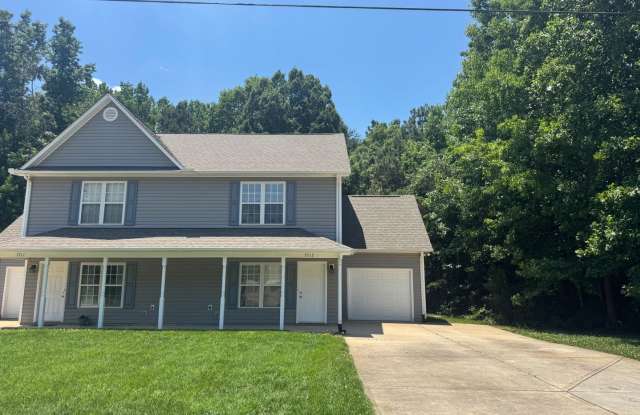 Three Bedroom Townhouse in Sherrills Ford with Bonus Room photos photos