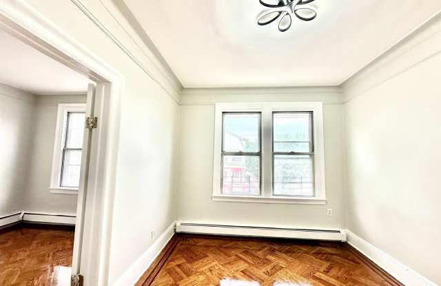 150 CARLTON AVE Gallery 4