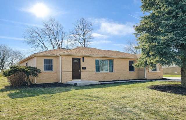 15 Bradley Lane - 15 Bradley Lane, Hoffman Estates, IL 60169