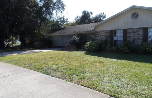 805 E Normandy Blvd - 805 East Normandy Boulevard, Deltona, FL 32725