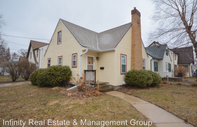 827 2nd St NW - 827 2nd Street Northwest, Rochester, MN 55901