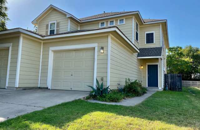 Central Austin Cool: Sleek, Stylish Living at 7504 Bennett Ave Unit B! photos photos