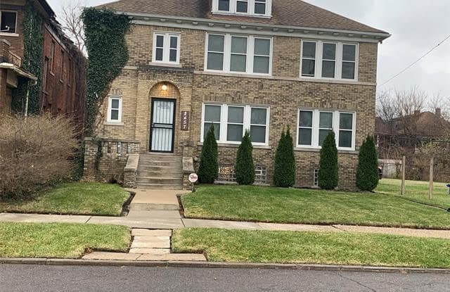 2457 W PHILADELPHIA Street - 2457 West Philadelphia Street, Detroit, MI 48206