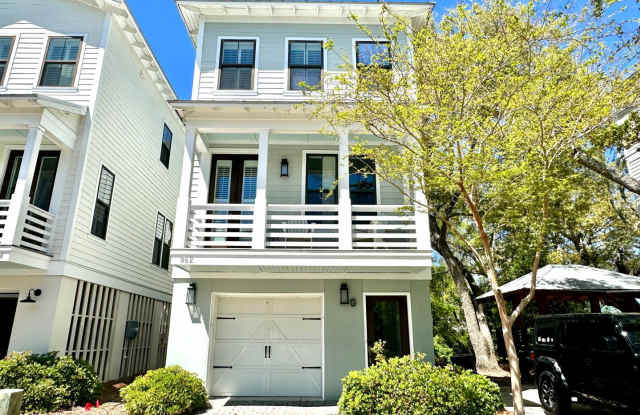 3/2.5 Fully Furnished Home in Sullivans Pointe Located in Mt. Pleasant! photos photos
