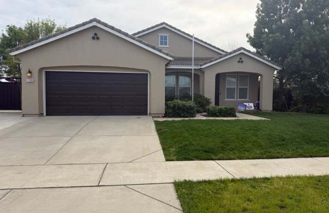 For Rent – Single-Story Home with Den + Large Backyard in Plumas Lake photos photos