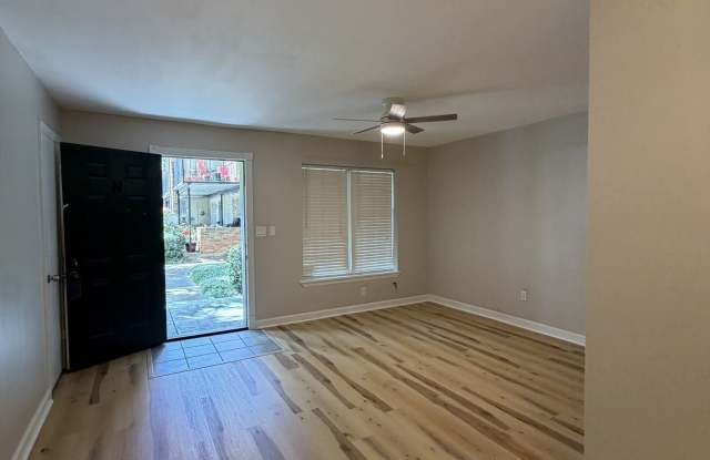 3113 Colonial Way Gallery 4