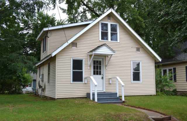 $1100| 3BD 1BA| 1704 9th Street | Available Now! photos photos $1100| 3BD 1BA| 1704 9th Street | Available Now! photos photos